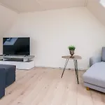 Semesterbostad 4 Star In *